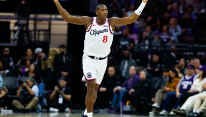 免费高清足球视频无插件在线直播-快船114-101勇士4利好！邓恩蜕变，尼德豪泽+2配角集体回暖！|米勒|洛杉矶快船队|NBA常规赛|金州勇士队|nba_新浪体育_新浪新闻