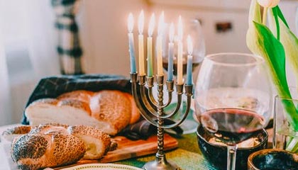 足球直播-阿联酋航空高管：与阿森纳皇马合作是明智策略|阿联酋航空企业|皇家马德里|球衣|谍照|俱乐部_新浪体育_新浪新闻